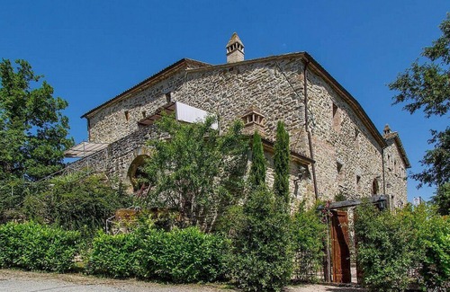 Umbertide House | Villa Cenobio C: A characteristic and welcoming studio apartment made of stone, with Free WI-FI.