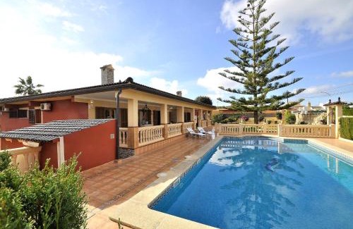 Badia Gran Villa | VILLA CHABELA en Bahía Grande Zona Residencial