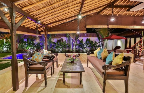 Dyanapura House | Villa Champagne/Luxury villa with private pool and large garden/Bali style
