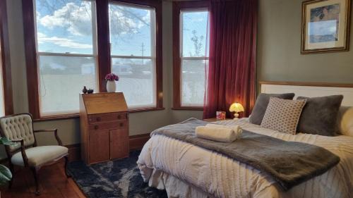 Hamilton East House | Villa Charm on Claudelands