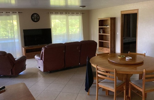 Teva I Uta Bed & Breakfast | Villa Chris Merry nestled in nature 400m from the Tahiti lagoon