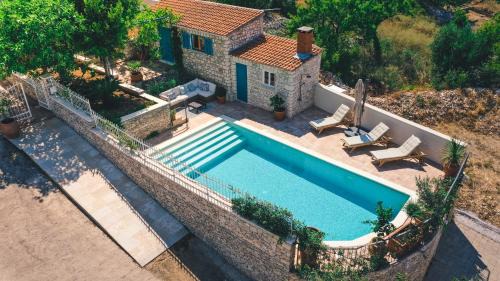 Sutivan Villa | Villa Cicibella