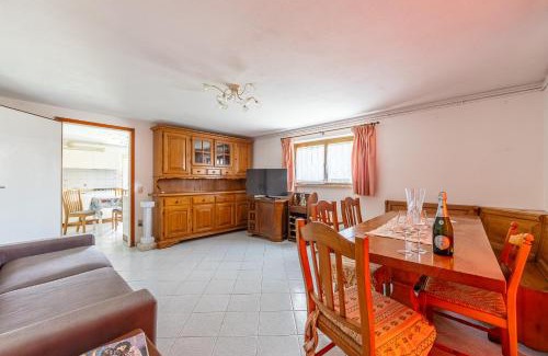 Querceta Villa | Villa Clara - Ampio Giardino 8 posti - Forte dei Marmi