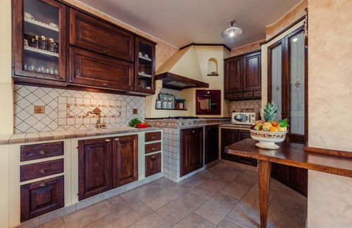 Solarino Villa | Villa Clara – Country Retreat