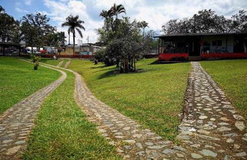 Calarca Villa | Villa Claudia, Calarcá