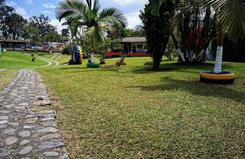 Calarca Villa | Villa Claudia, Calarcá