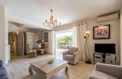 Gassin Villa | Villa Clos des collines by Interhome