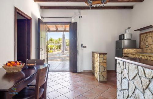 Ventimiglia di Sicilia Villa | Villa Cocos
