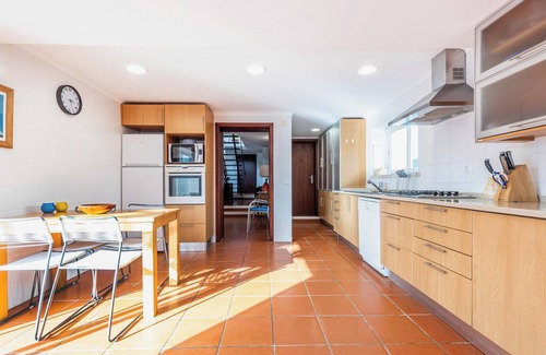 Praia das Macas Apartment | Villa Colares Retreat – Pool, Beach, Sintra