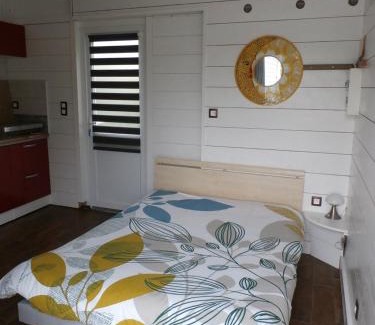Mortagne-sur-Sevre Bed & Breakfast | Villa Coloniale