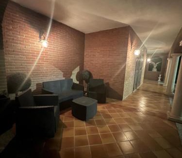Pontecurone Apartment | Villa con giardino