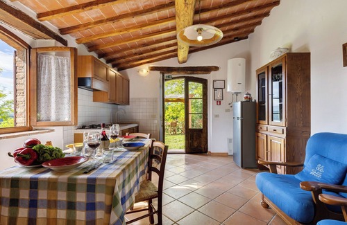 San Macario In Monte Villa | Villa 'Con Piscina E Recinto' with Shared Pool and Private Garden