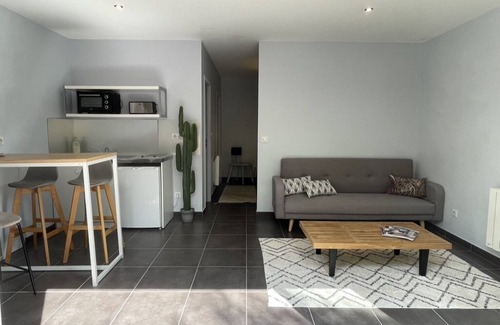 Nord Villa | Villa Contemporaine à Aix-en-provence Avec vue et Piscine XXL