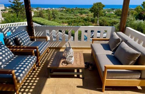 Maleme Villa | Villa Cook with pool and terraces with sea views