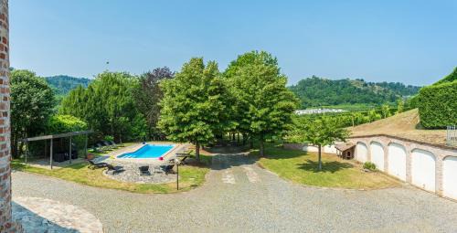Corneliano d'Alba Villa | Villa Cornelia , entire Villa with private pool