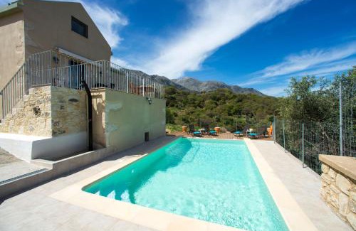 Patima Villa | Villa Cretan View with Heated Swimming Pool
