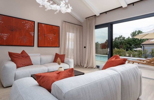 Kadumi House | Villa Curitico with pool, sauna, whirlpool