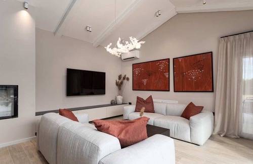 Kadumi House | Villa Curitico with pool, sauna, whirlpool