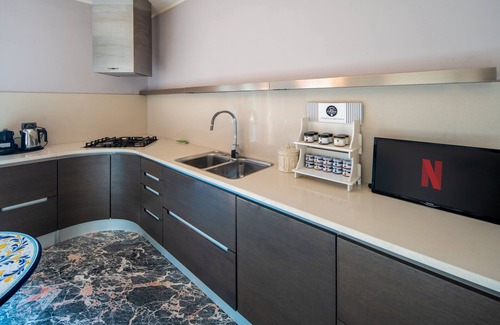 Alba Apartment | Villa D'Autore - Three Bedroom Apartment, Sleeps 6