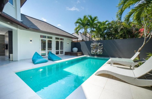 Mumbul Villa | Villa Dadap