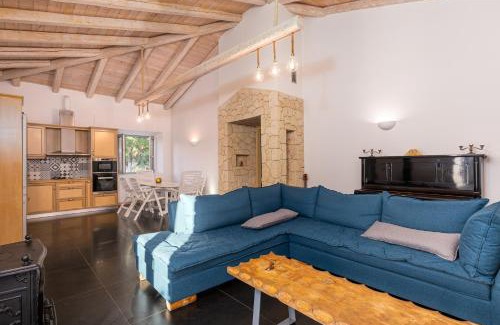 Limni Villa | Villa Dafni & Nikos Corfu