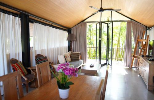 Sawangan Villa | Villa Dancing Garden in Nusa Dua