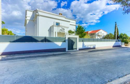 Kastela Villa | VILLA DANICA with heated pool and jacuzzi