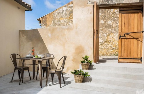 Faraklata Villa | Villa Daniela - Saint Nikolas Retreat