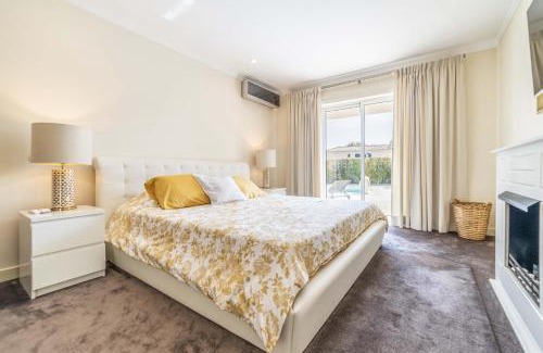 Castelo Villa | Villa das Giestas