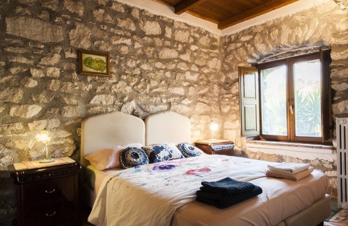 Frasso Telesino Bed & Breakfast | Villa De Luccheri