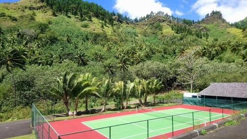 Moorea-Maiao Villa | Villa de luxe LEGEND RESORT MOOREA vue mer et montagne - piscine - terrain de tennis - salle de sport - 3 chambres