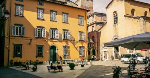 Lucca Historical Center Apartment | Villa De Maestri - with elevator since September 2025