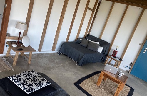 L'Etang-Sale House | Villa de Style.vue et Tranquillité au Rendez-vous