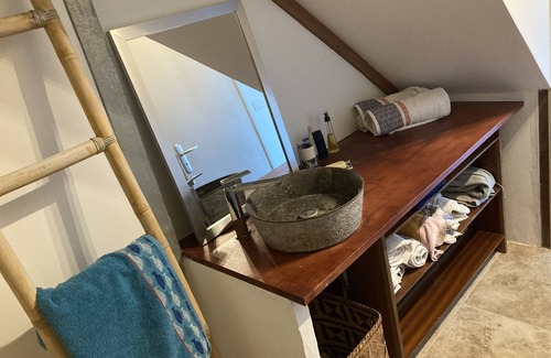 L'Etang-Sale House | Villa de Style.vue et Tranquillité au Rendez-vous