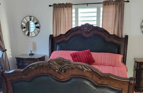 Coto House | Villa Del Carmen Spectacular Vacation Home 5 min from the beach and Golf Course!