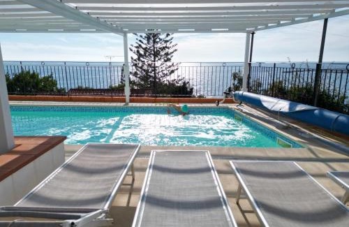 Regione Ronchi Apartment | Villa del Mare Ligure Terme & SPA Piscina a 37 gradi