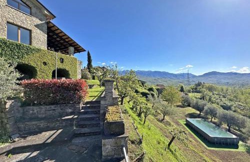 Groppoli Villa | Villa Delia 16p 2 Pools BBQ by VILLASRETREATS