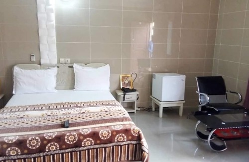 Yamoussoukro Hotel | Villa des Hôtes II