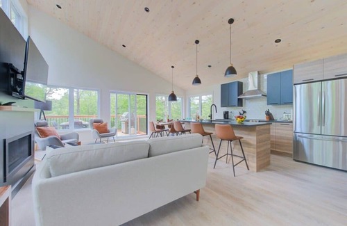 Pont-Rouge Ski Chalet | Villa des Sentiers spa