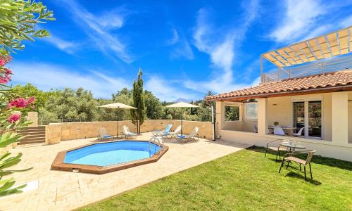 Filaki Villa | Villa di Palma Heated Pool