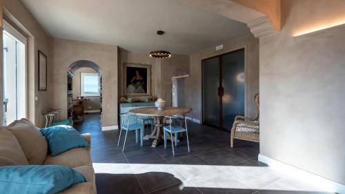 Monterubbiano Villa | VILLA DIANELLA 8&2, Emma Villas