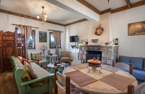 Arachova Villa | Villa Dianne - Your Home in Mount Parnassos