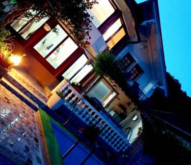 Kulen Vakuf House | Villa Dino