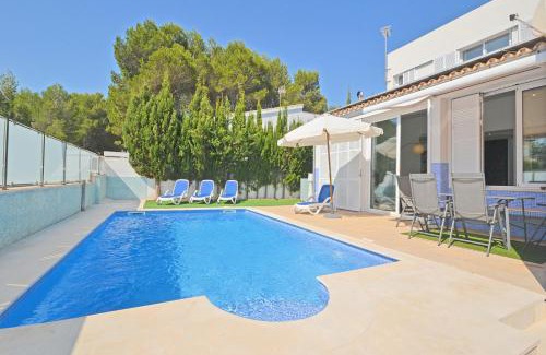 Son Serra de Marina Ski Chalet | Villa Domus