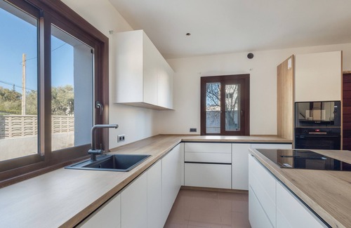 Santa Eulalia del Rio Villa | Villa 'Dorada' with Sea Views, Wi-Fi and Air Conditioning