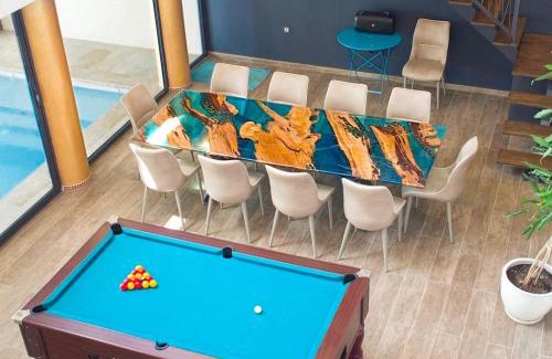 Montagnac Villa | Villa du Belvédère, piscine intérieure, spa et hammam