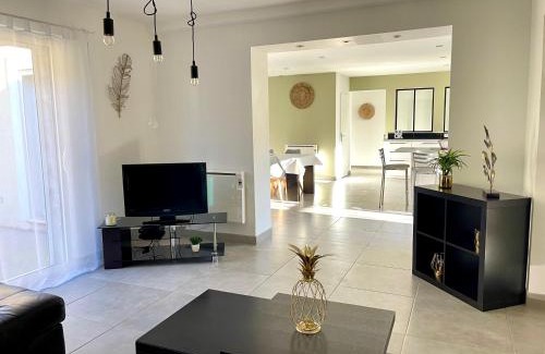 Allemagne-en-Provence Villa | Villa du Vallon