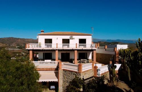 Velez-Malaga Villa | Villa El Palomar Azul with pool and sea view