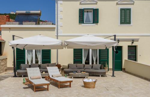 Ist House | Villa Elen