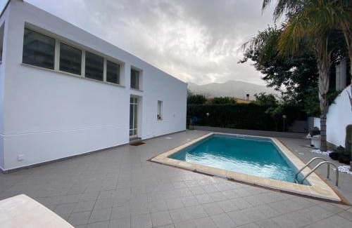 Carini Villa | Villa Elena